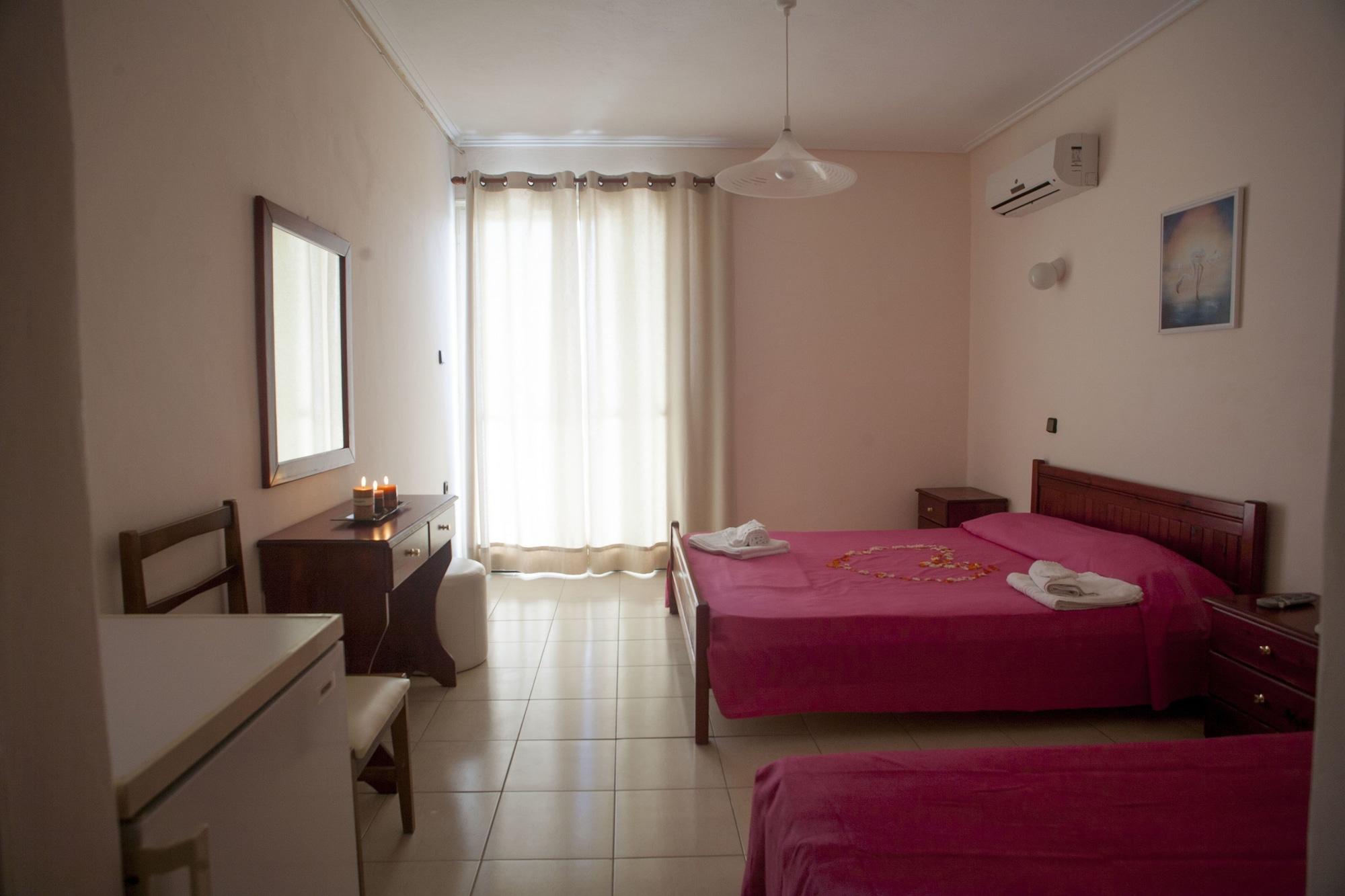 Francisco Beach Hotel Agios Andreas  エクステリア 写真