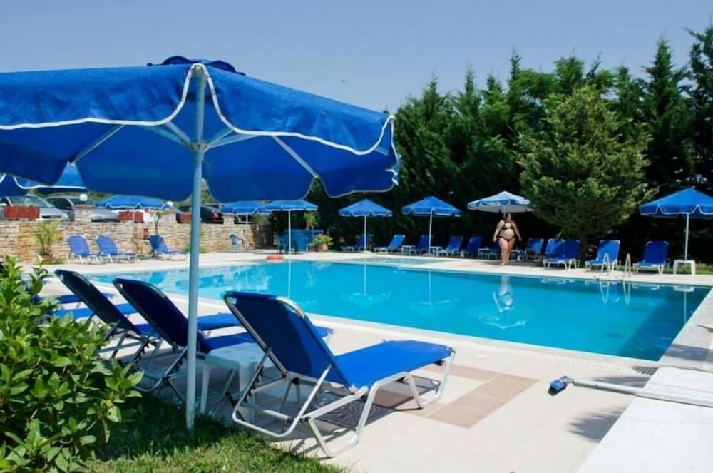 Francisco Beach Hotel Agios Andreas  エクステリア 写真