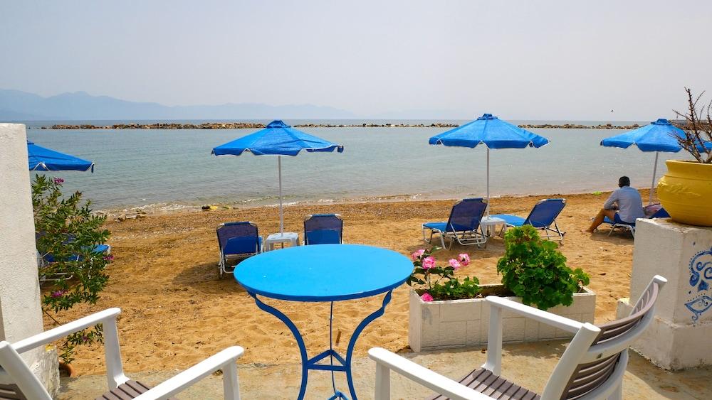 Francisco Beach Hotel Agios Andreas  エクステリア 写真
