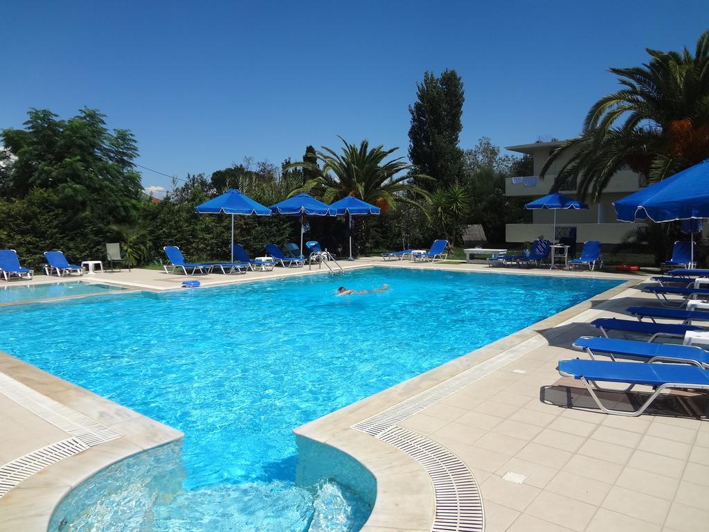 Francisco Beach Hotel Agios Andreas  エクステリア 写真