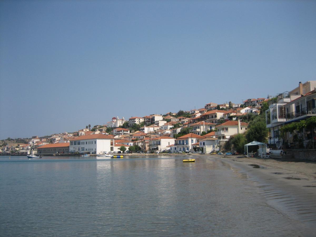 Francisco Beach Hotel Agios Andreas  エクステリア 写真