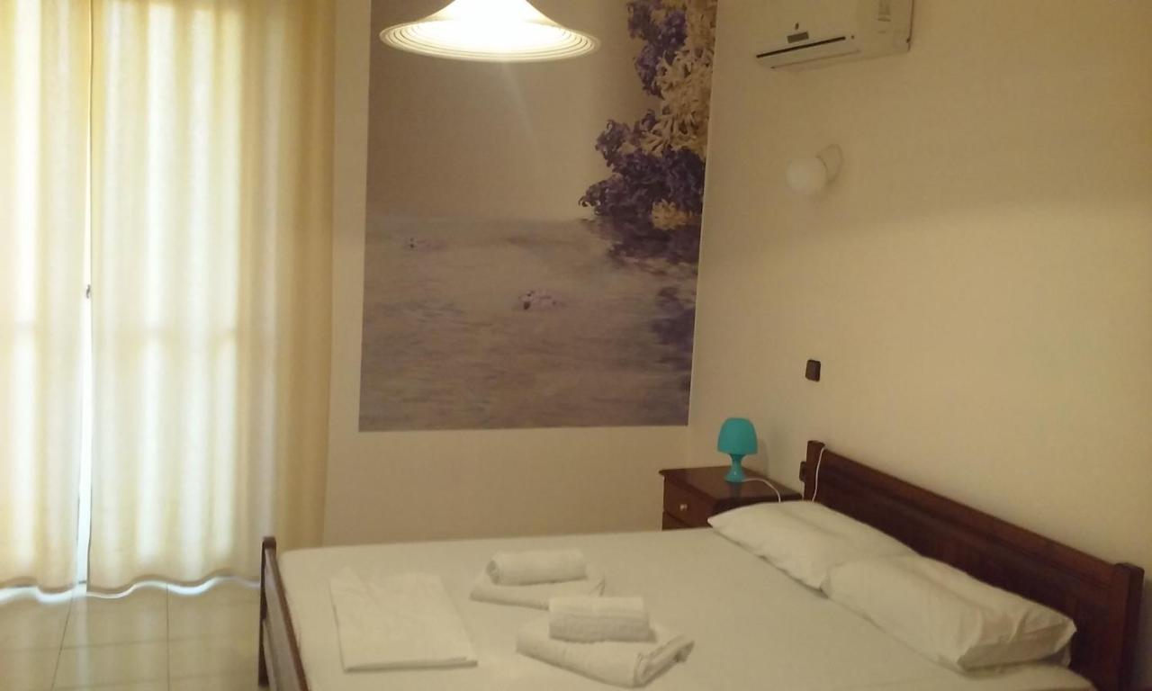 Francisco Beach Hotel Agios Andreas  エクステリア 写真